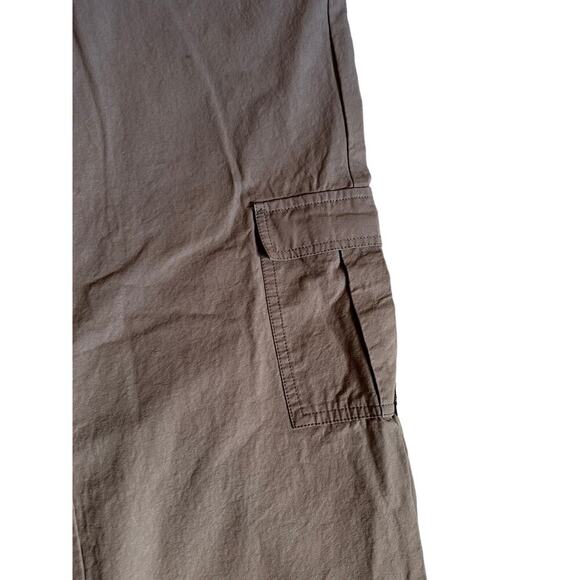 🍁 BUNDLE ONLY - 5/$15 RSQ Khaki Colored Wide Leg Cargo Pant - size medium - Picture 6 of 7